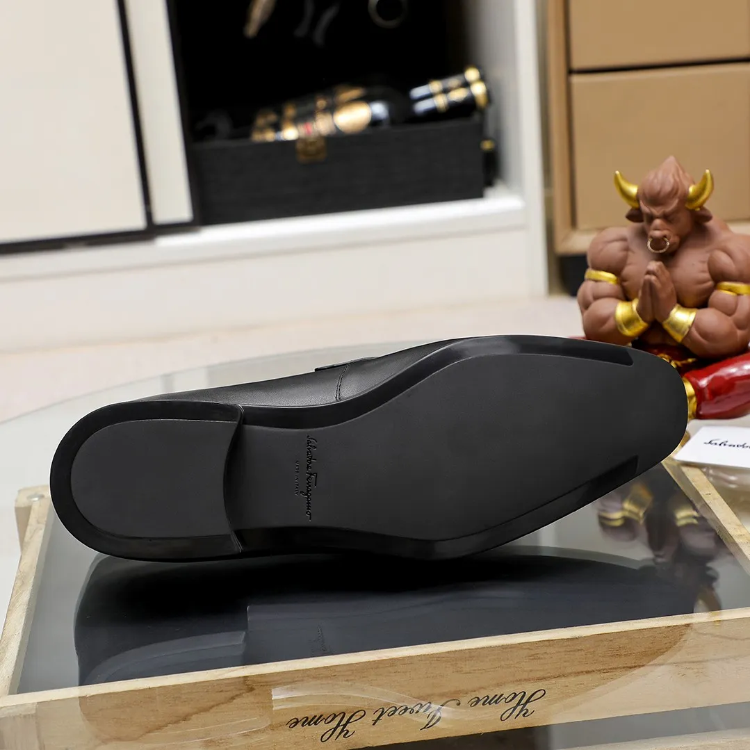 Men's shoes 💰600 🕷🕷🐂【Ferragamo】 Popular fashion casual shoes🇨🇳Official website counter 1:1 production, original mold opening💯Good quality can be seen, imported high-end first-layer pebbled calfskin, water-dyed🐂leather lining🌿very clear texture, high-quality waterproof, non-slip and wear-resistant outsole🎋high quality and low price, truly handmade🍓, 5 colors available! Code number 38-44 (45. To be customized)